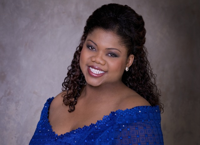 Mari-Yan Pringle, Soprano Headshot-hires.jpg